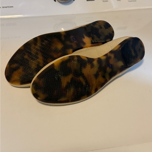Beige Rothy's round toe - Picture 5 of 5